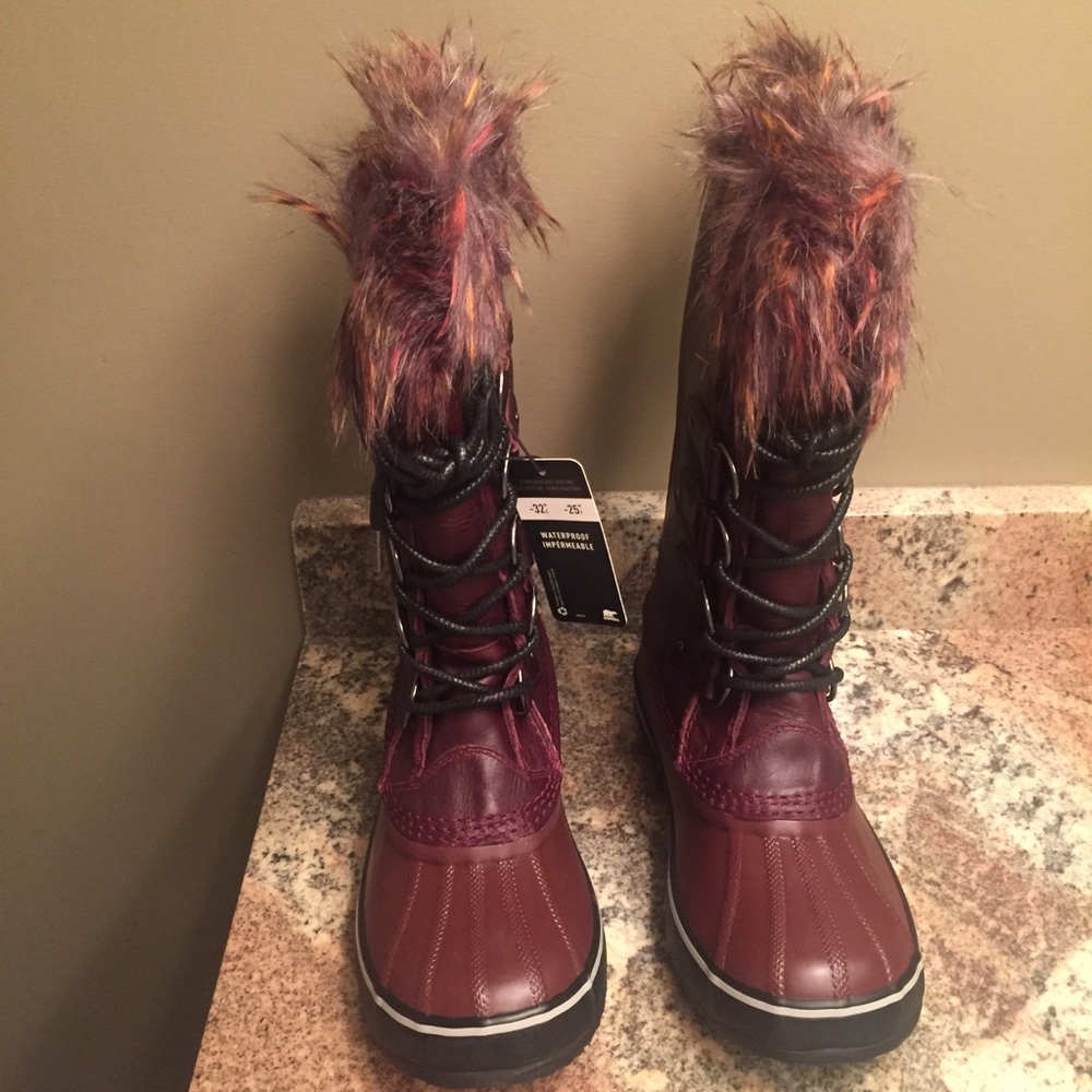 Sorel Joan of Arctic Lux Faux-Fur Trimmed Boots - Picture 6 of 7